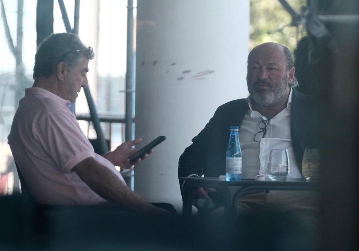 Ortiz y Castillo, reunidos en una terraza de Panoramis este pasado lunes