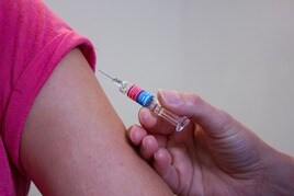 La vacunación es uno de los proincipales recursos de la medicina preventiva.
