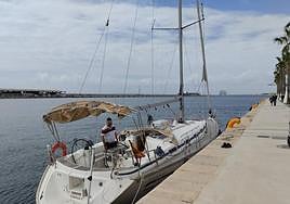 El velero de 'España Azul' que ha analizado las aguas de Alicante