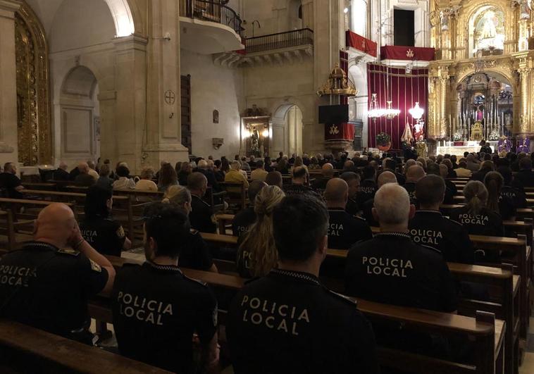 Elche da el último adiós a Manuel Calvache, antiguo jefe de la Policía Local
