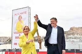 La candidata a la Alcaldía de Alicante, Ana Barceló y el candidato a la Presidencia de la Generalitat, Ximo Puig, en la presentación de la candidatura de la ciudad.