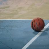 Suelo de la pista de baloncesto del Carolinas