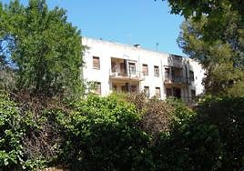 Vista del interior de la colonia de aviación, en Alcoi