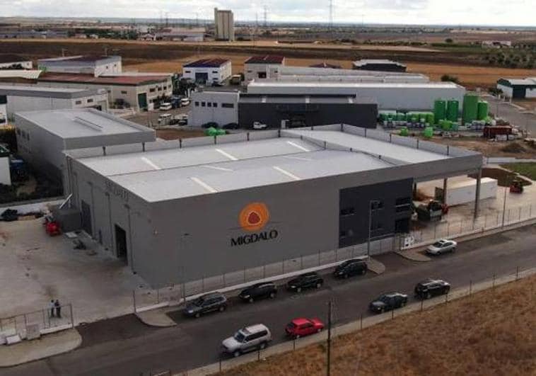 La ilicitana Manolet se consolida en Portugal con la adquisición de Migdalo