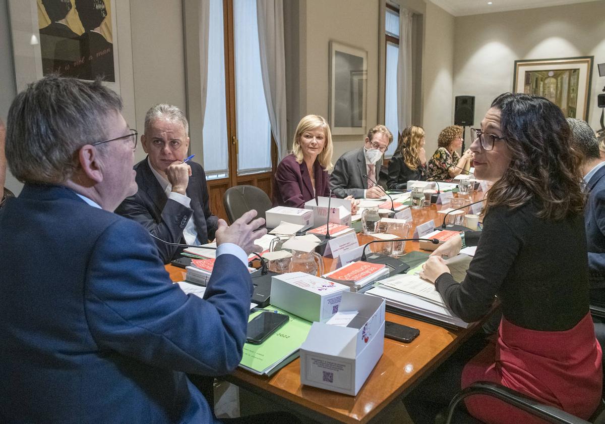 Pleno del Consell en la Casa de las Brujas de Alicante el pasado noviembre.