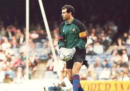 Andoni Zubizarreta durante uno de sus partidos con el Barça