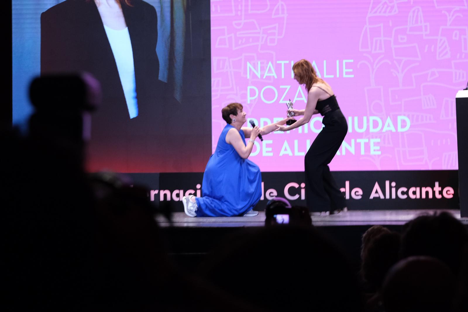 Una gala inaugural llena de humor y sorpresas