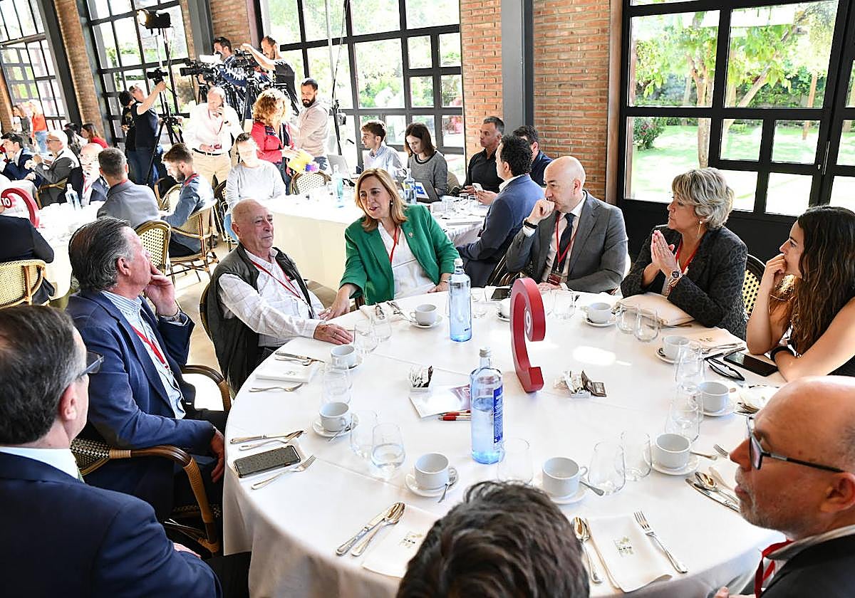 Reunión empresarial de la Cámara en un acto celebrado en la Finca Santa Luzia