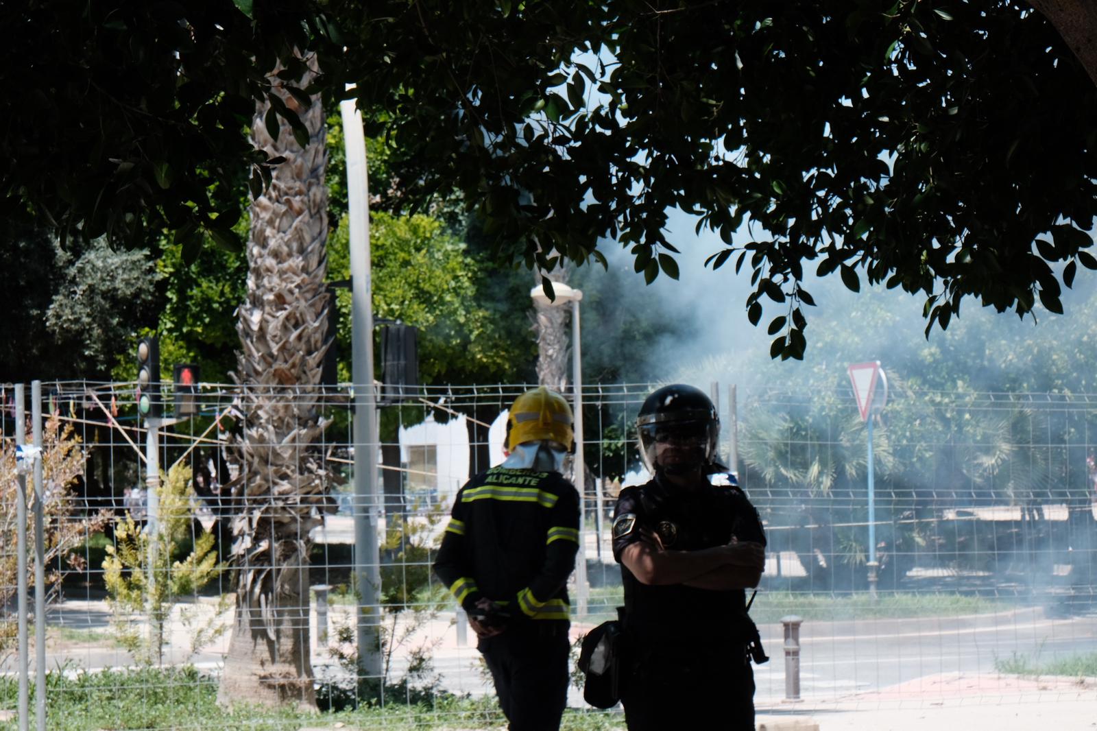100 kilos de pólvora en la octava mascletà de las Hogueras de Alicante