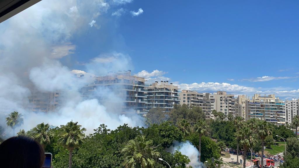 100 kilos de pólvora en la octava mascletà de las Hogueras de Alicante