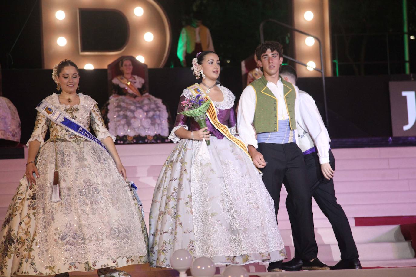 Protagonismo para Arantxa Pons y la Quintà 2023 en la proclamación de Fogueres Xàbia