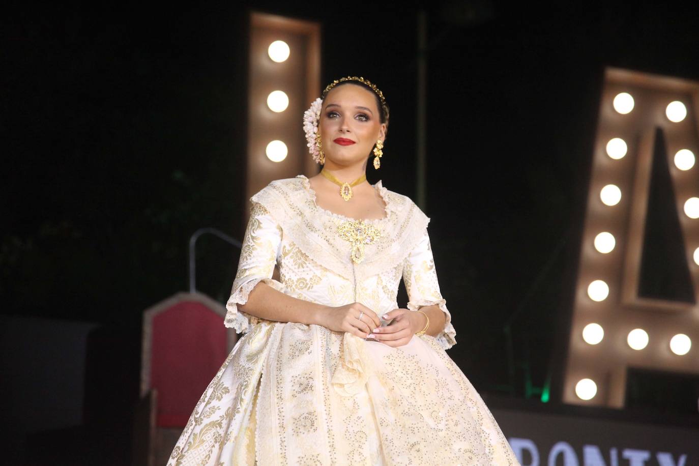 Protagonismo para Arantxa Pons y la Quintà 2023 en la proclamación de Fogueres Xàbia