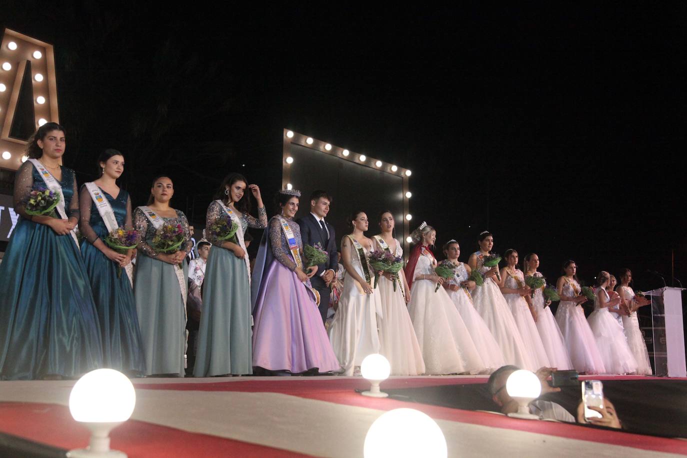 Protagonismo para Arantxa Pons y la Quintà 2023 en la proclamación de Fogueres Xàbia