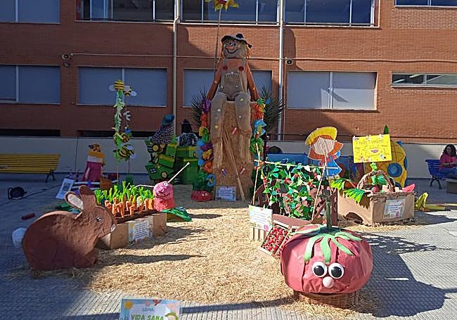 Hoguera del colegio San Francisco de Asís de Alicante.