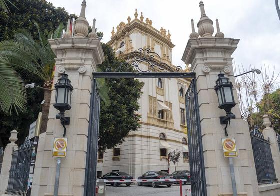 San Vicente choca con el PSPV provincial: exige un asiento en la Diputación de Alicante