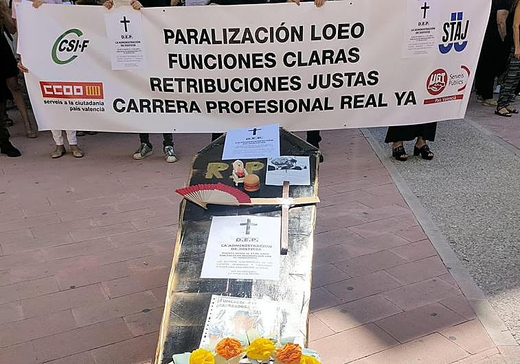 Imágenes de la protesta frente al Palacio de Justicia.