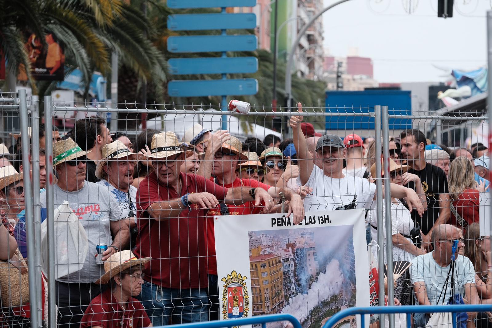 Búscate en la mascletà del 18 de junio en Luceros