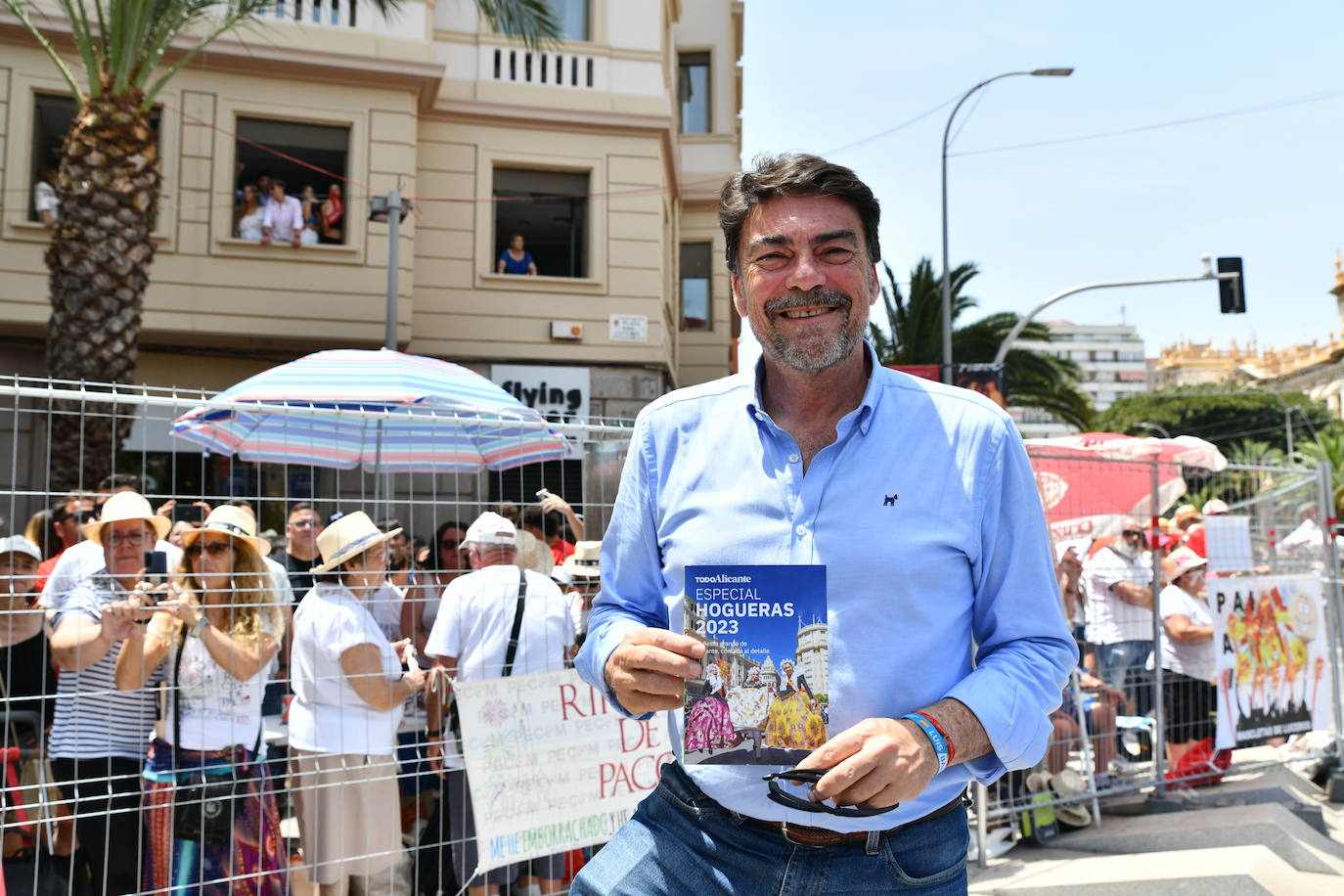 Búscate en la mascletà del 19 de junio