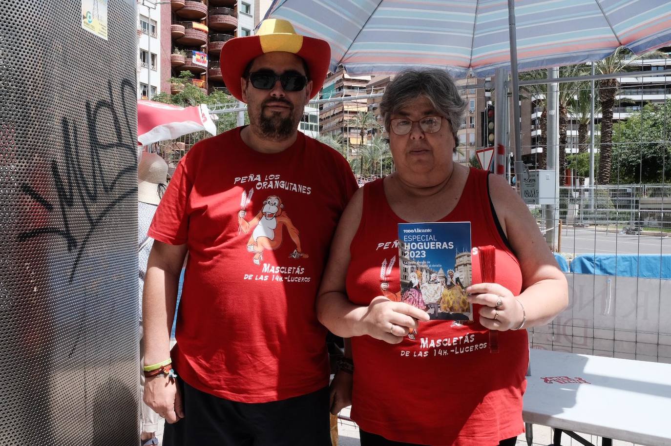 Los alicantinos reciben la revista de TodoAlicante