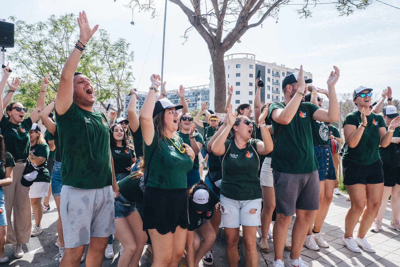 Los antigones celebran el oro de las Hogueras de Alicante