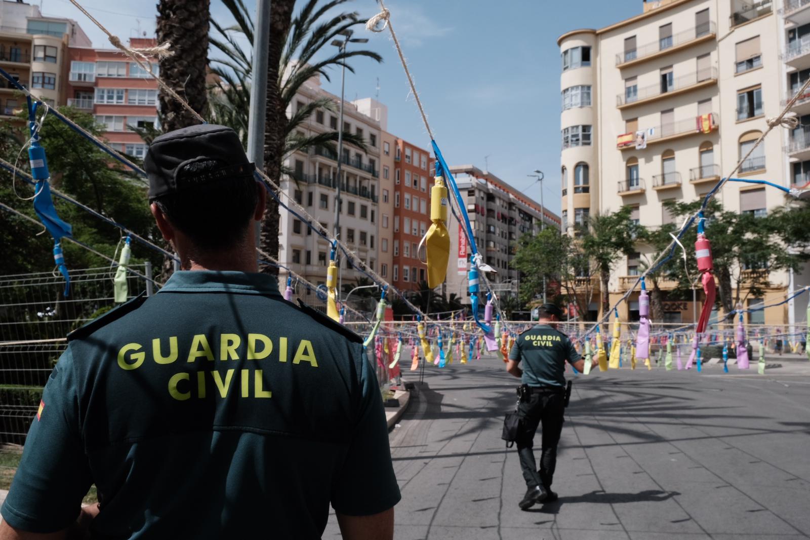 La Benemérita revisa que la mascletà cumpla la normativa