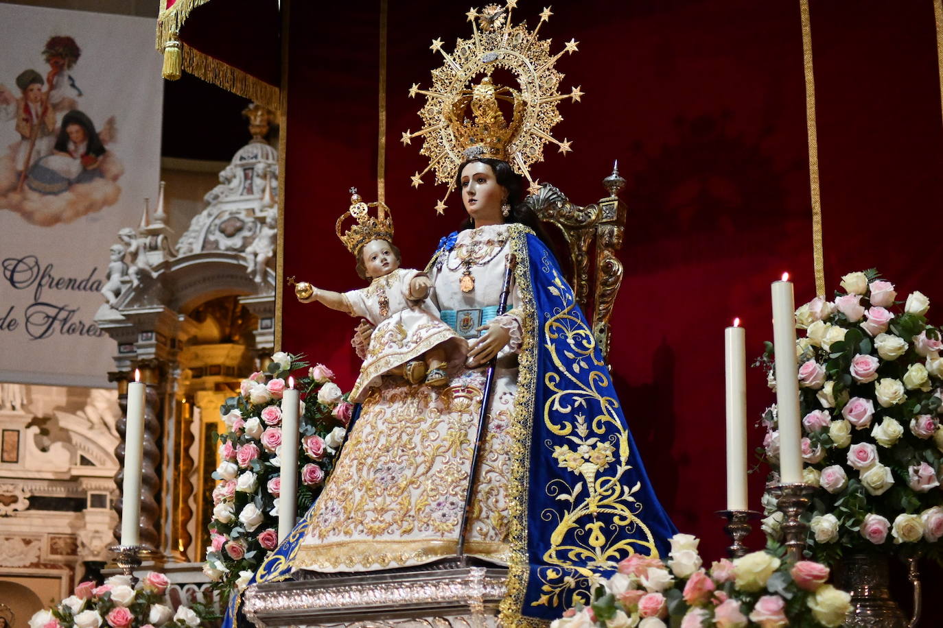 Pasión, tradición y música en la Ofrenda de Flores a la patrona de Alicante