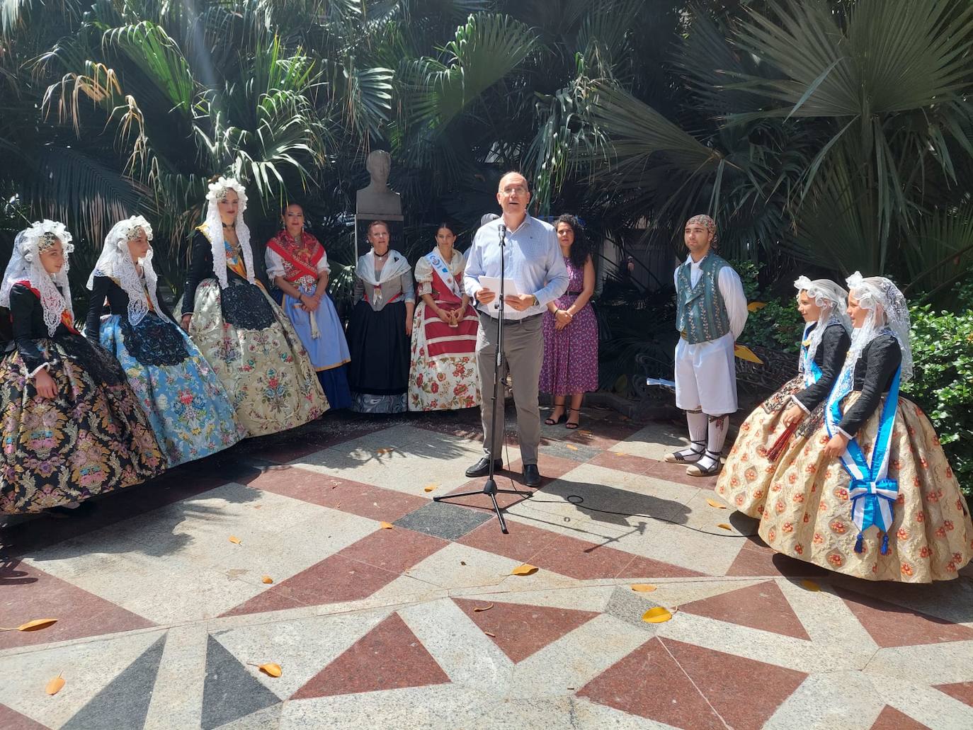 Manuel Villar ha sido mantenedor en el homenaje a Manuel Villar.