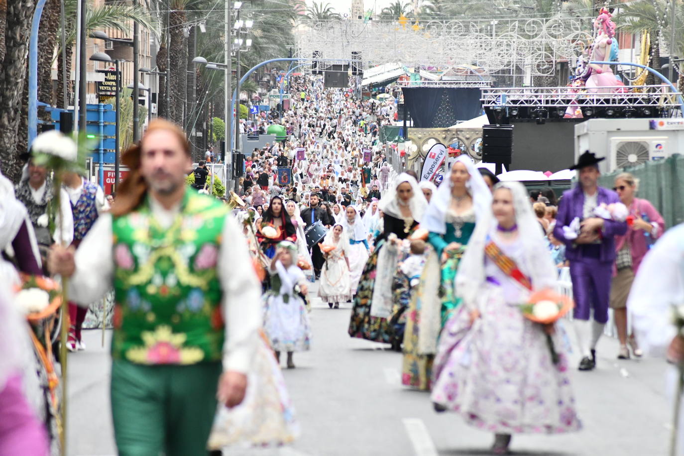 La primera jornada de la ofrenda de flores.