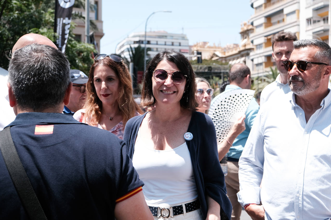 Estallido de la penúltima mascletà del concurso de Luceros en Hogueras