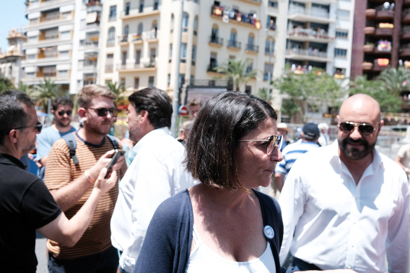 Estallido de la penúltima mascletà del concurso de Luceros en Hogueras