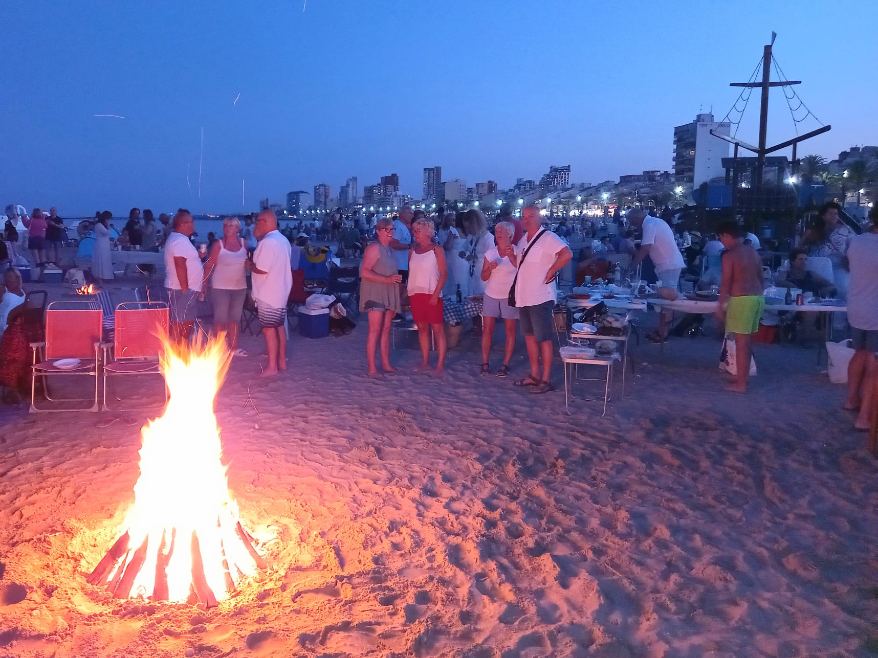 Así se vivió la noche de San Juan en las playas de Alicante