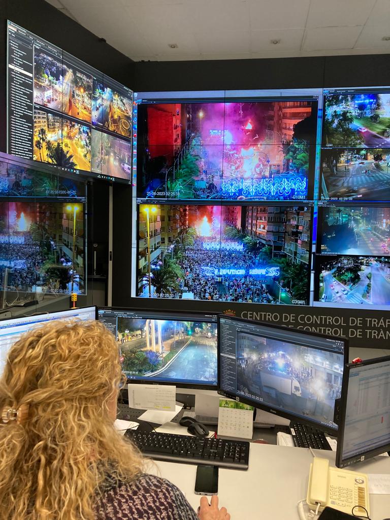 Imagen secundaria 1 - Control por cámara de los diferentes emplazamientos de la Cremà.