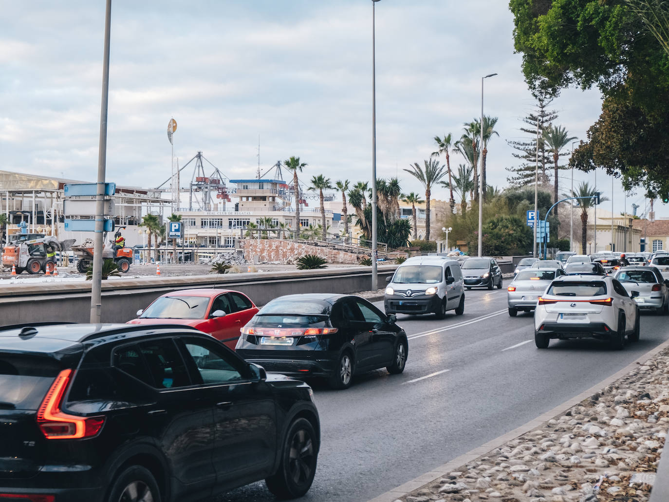 Indignación de los hoteleros ante el corte de tráfico en la fachada litoral de Alicante