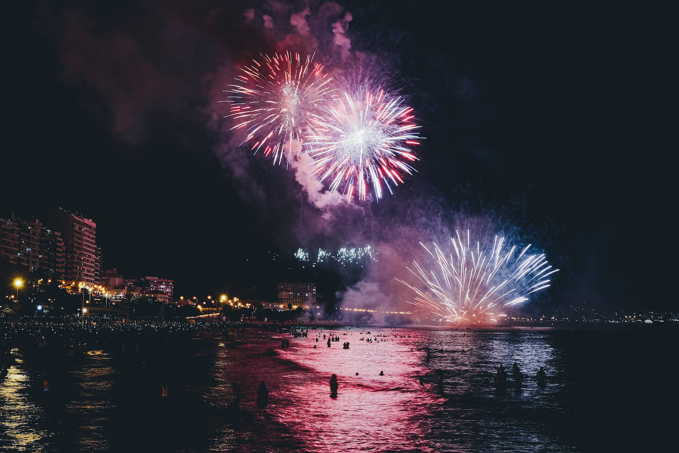 Los fuegos de Alicante se despiden