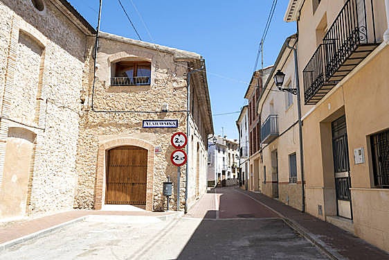 Almudaina, uno de los municipios que no tendrán servicio de médico este verano.