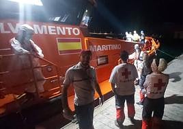 Dispositivo humanitario en el puerto de Alicante.