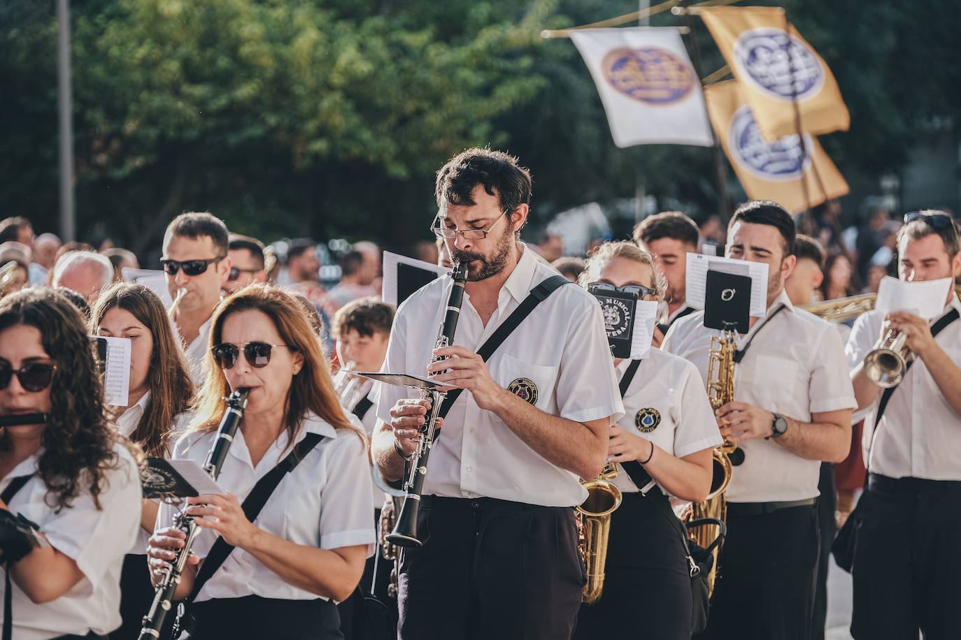 La Entrada Mora de San Blas deslumbra a los alicantinos