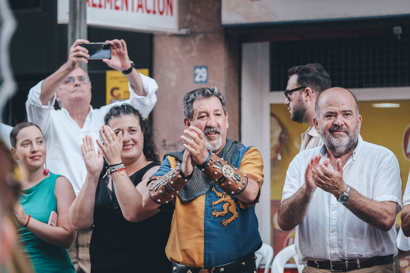 La Entrada Mora de San Blas deslumbra a los alicantinos