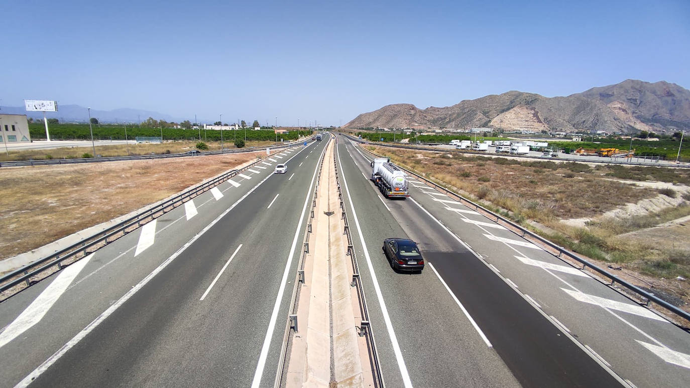 El Gobierno saca a concurso por 94 millones el tercer carril de la autovía entre Crevillente y Orihuela