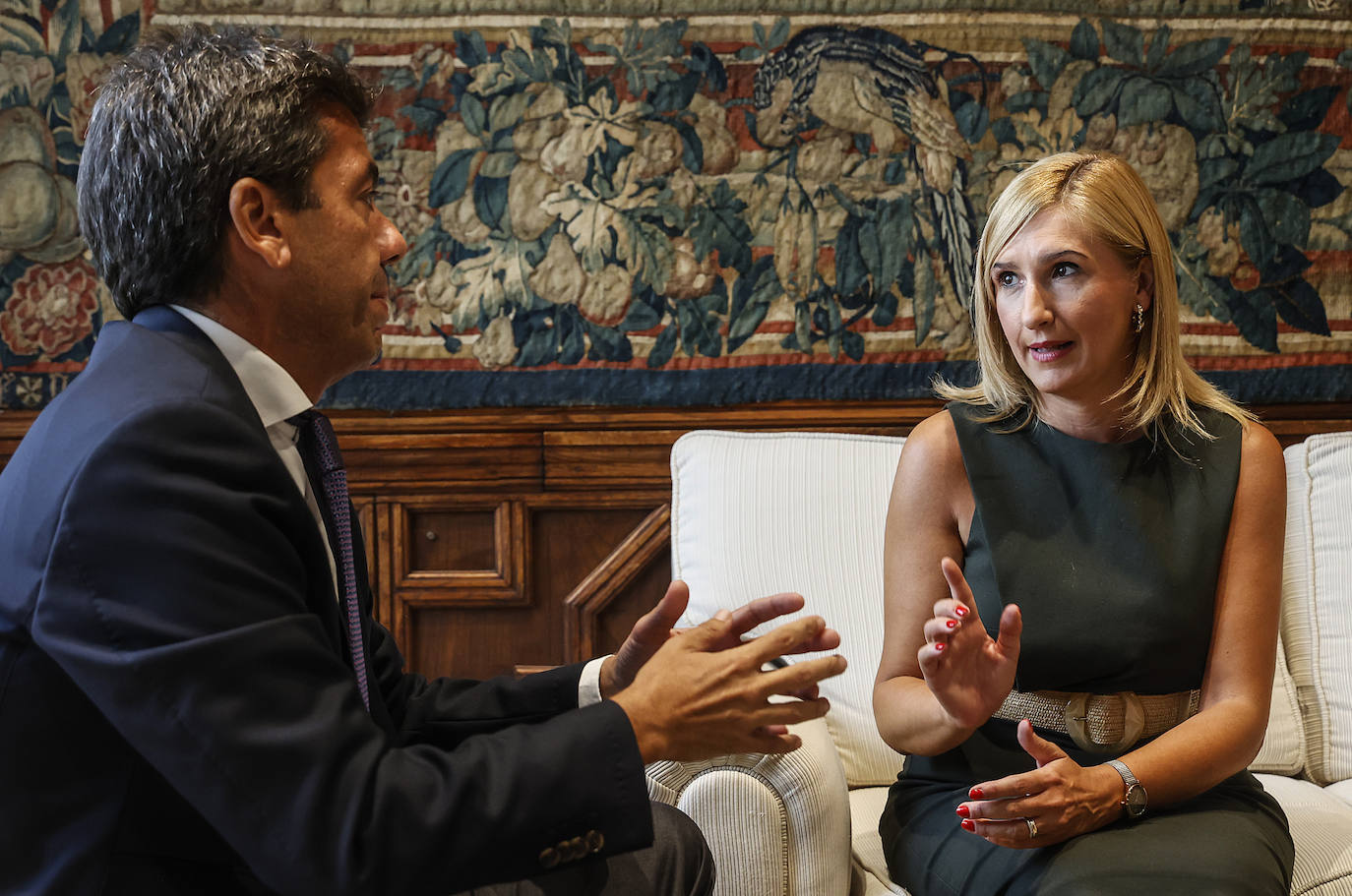 Primera toma de contacto de los nuevos consellers