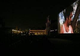 Cine al aire libre.