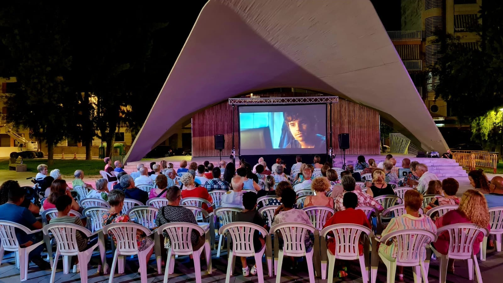 Imagen secundaria 1 - Algunas de las 20 actividades celebradas en Elda este julio.