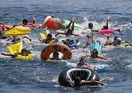 Viento suave y oleaje débil en la mayoría de playas alicantinas