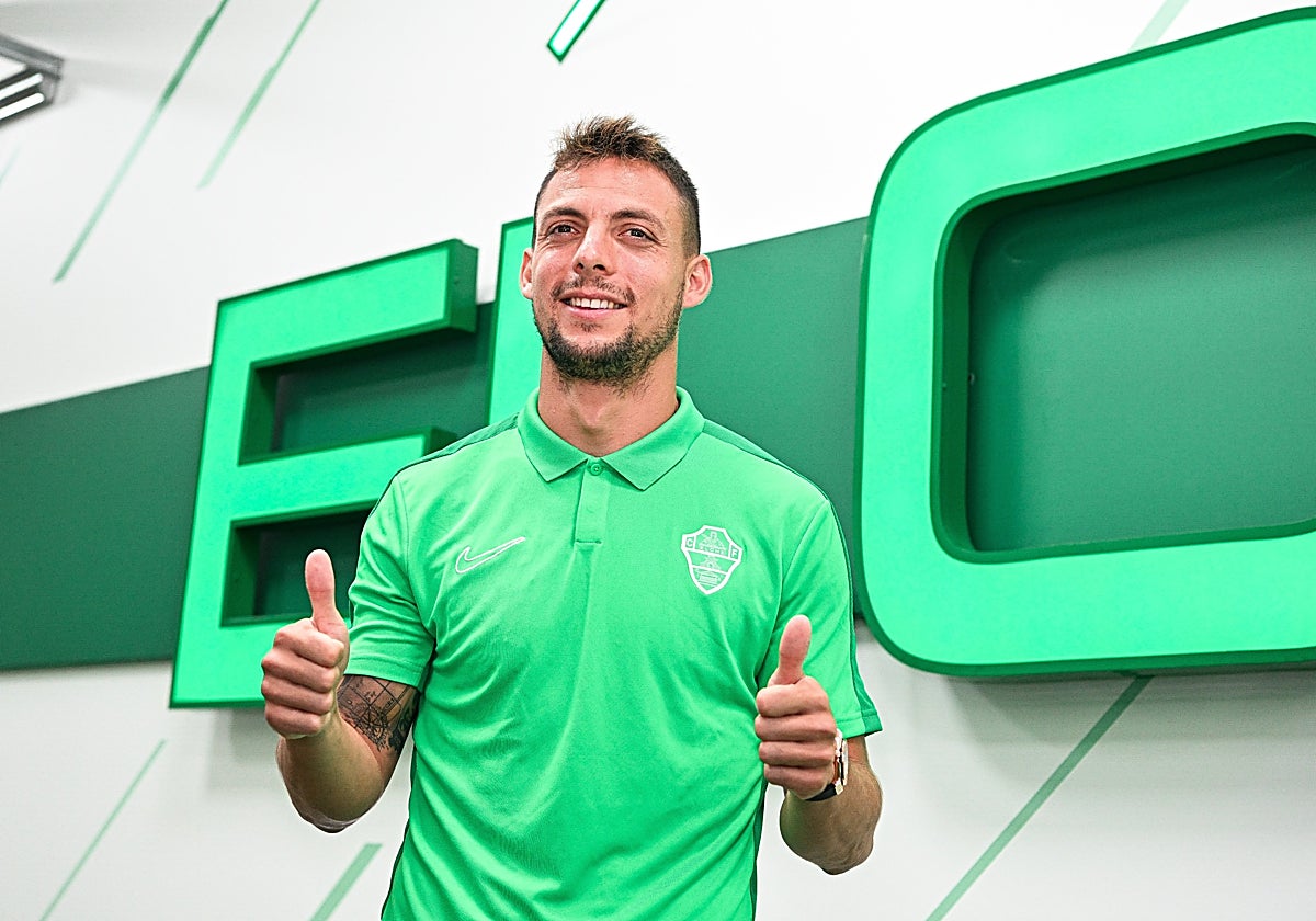 Óscar Plano, durante su presentación con el Elche