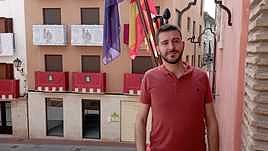 Jordi Pla, en el balcón del despacho desde el que dirigirá Cocentaina hasta 2025.