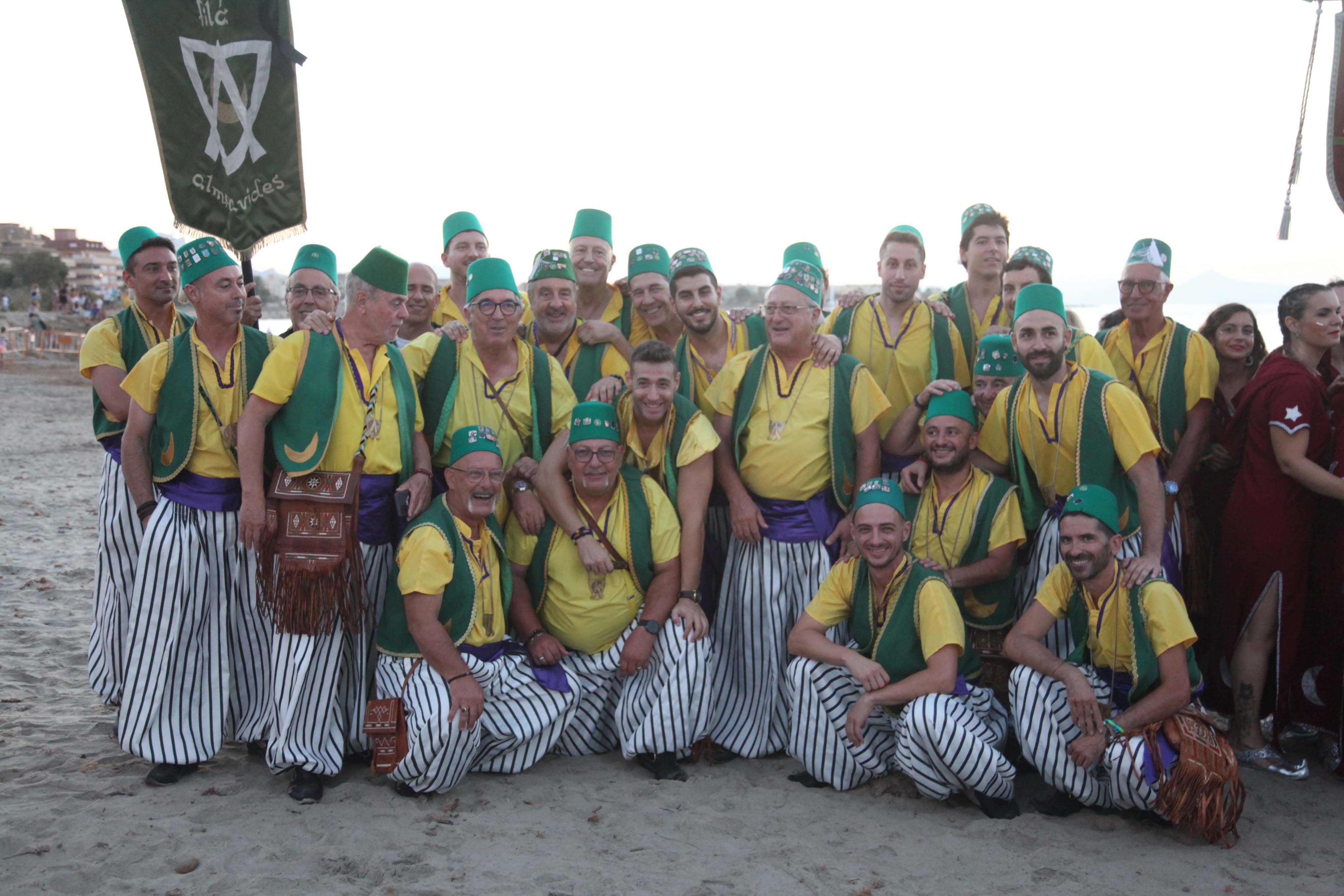 Los Moros y Cristianos desembarcan en Dénia