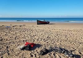 Una embarcación de este tipo en una playa.