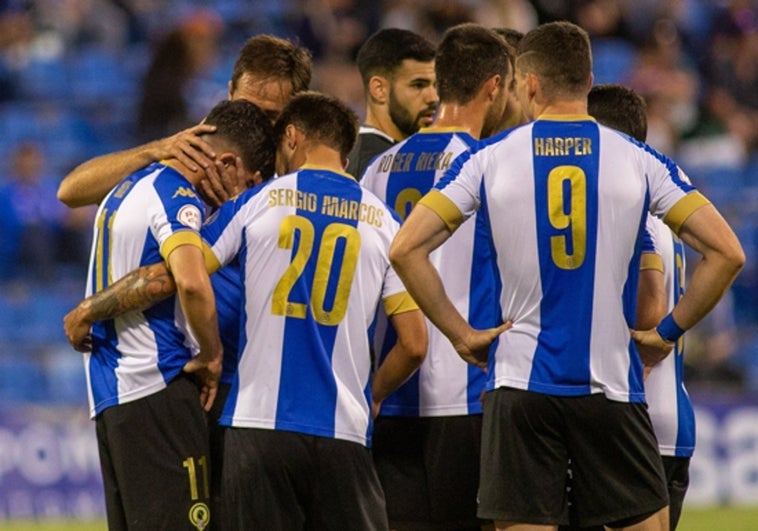El Hércules mima a Nico Espinosa tras su calvario con las lesiones