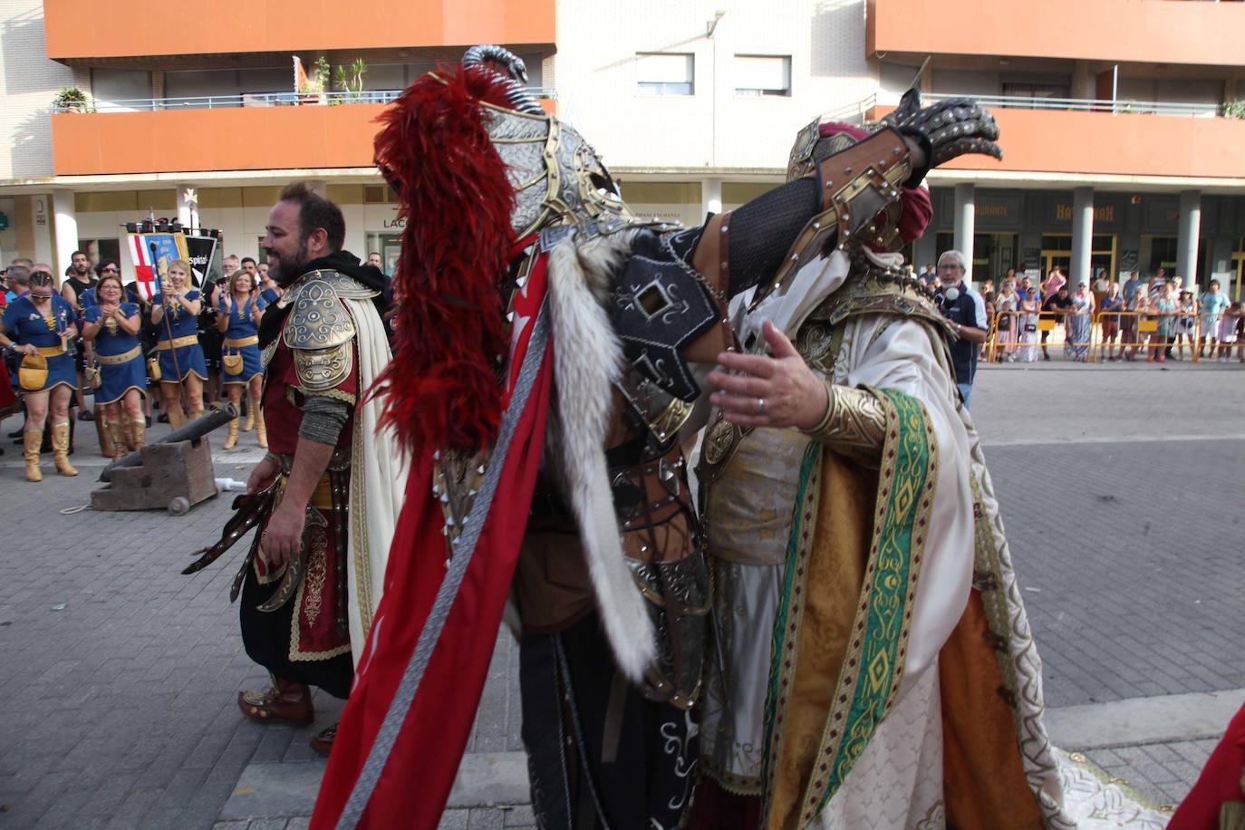 El Milagro de la Niebla y el castillo de fuegos artificiales despiden los Moros y Cristianos de Dénia