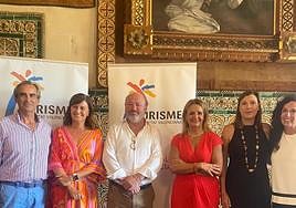 Reunión de representantes de APHA con la Consellera de Turismo
